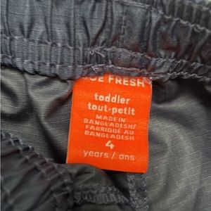 Boys Size 4 Joe Fresh Slush Wind pants